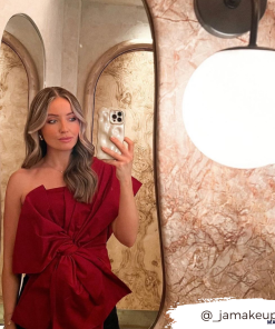 mirror selfie with gold phone case